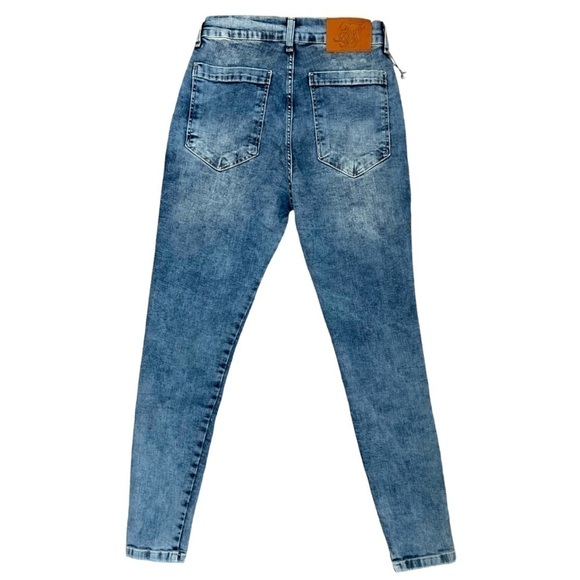 SikSilk Distressed Skinny Denim Midwash Jeans NWT - Size Small - Picture 2 of 10